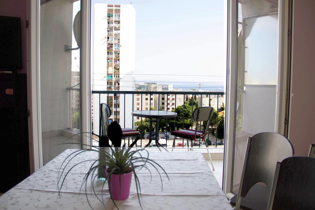 Apartments Tomisa Split Pokoj fotografie