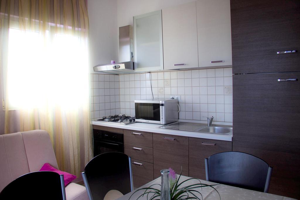 Apartments Tomisa Split Pokoj fotografie